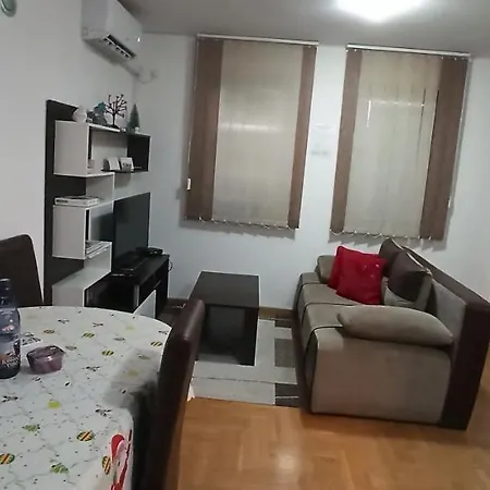 Krstic Apartment *